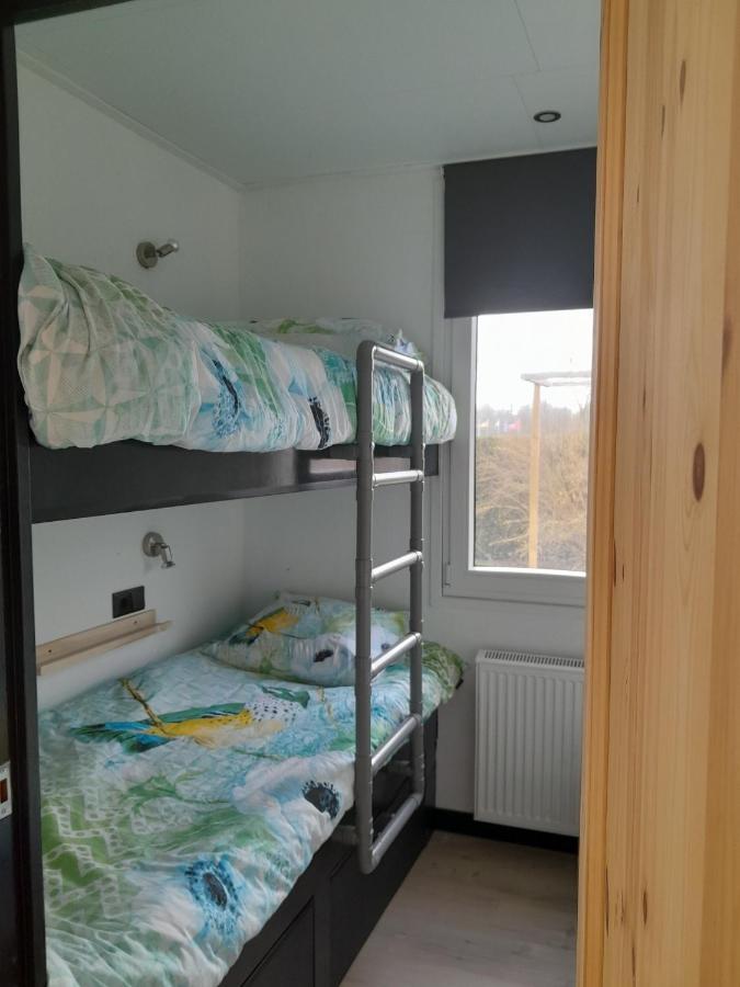 Luxe 5 Persoons Bungalow Op Rustig Vakantiepark Nabij Leeuwarden Dronrijp Εξωτερικό φωτογραφία